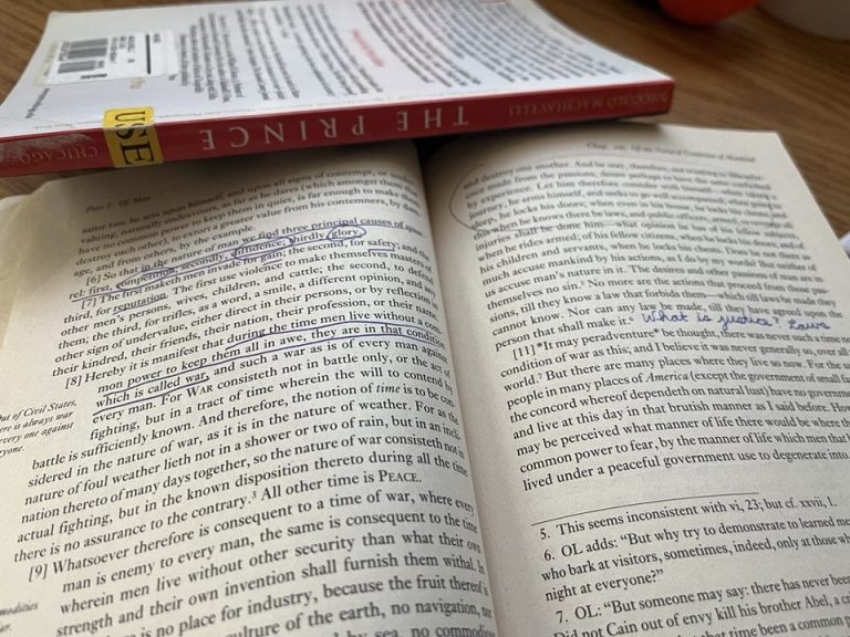 Left on the shelf: the operational failures of the university bookstore