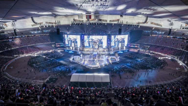 Western League of Legends teams gaining ground