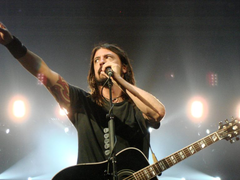 Grohl’s autobiography is a gift to readers and music lovers