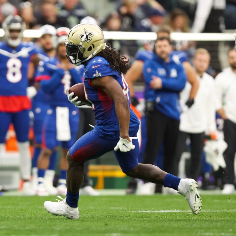 Saint’s Alvin Kamara charged with felony battery