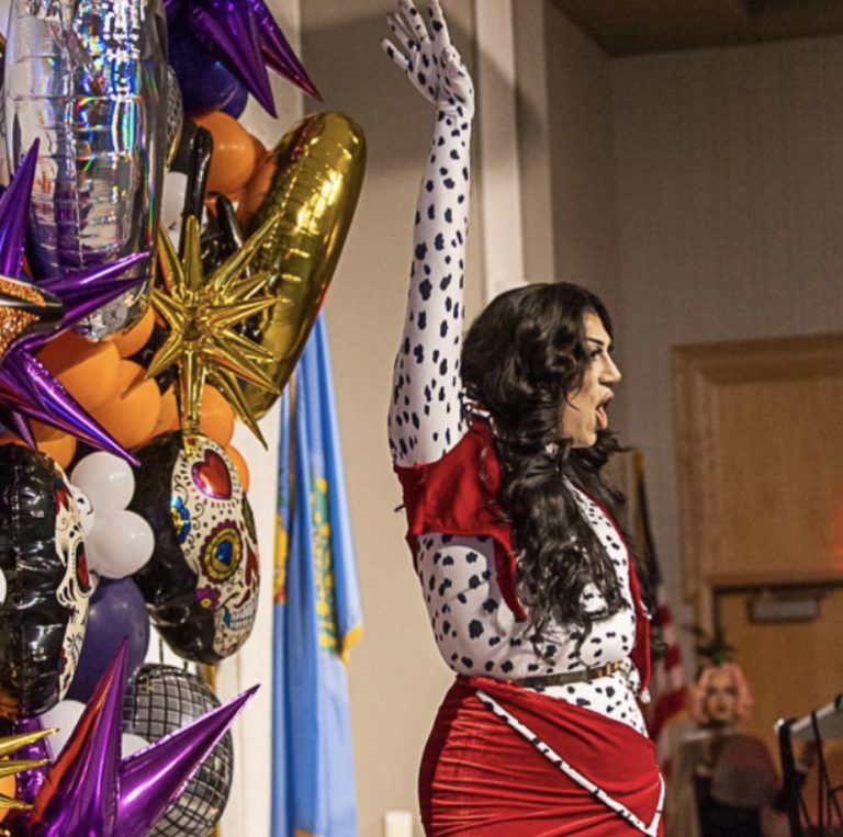 HallowQueens: a night of spooky delights